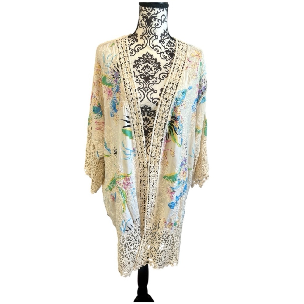 SPIAGGIA DOLCE Floral Embroidered Crochet Kimono Cardigan